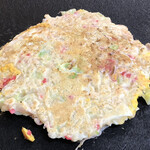 お好み焼かとう - ひっくり返して