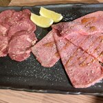 焼肉 牛猿 - 特上薄切りタン