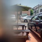 シャンティ - お店の前は駐車場なので空が広く、住宅街のまんまんなかなのに開放感があります。