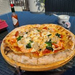 トラットリア Jマリーナ - シーフードピザ