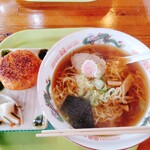 江刺ふるさと市場 -  ラーメン＆焼おにぎり