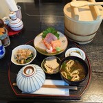 お料理ひろせ - 刺身定食、1,000円。