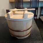 お料理ひろせ - 早めに提供されるお櫃ご飯。