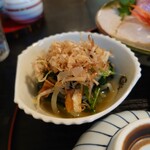 お料理ひろせ - この小鉢もただの付け合せではない、逸品料理。