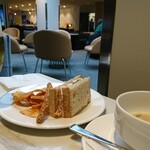 British Airways Galleries Lounge - 