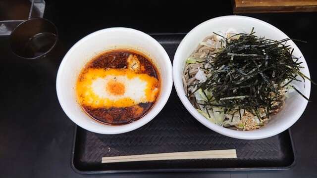 なぜ蕎麦にラー油を入れるのか 秋葉原店 秋葉原 そば 食べログ