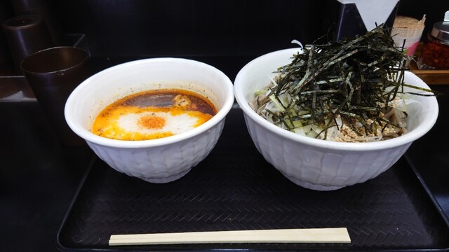 なぜ蕎麦にラー油を入れるのか 秋葉原店 秋葉原 そば 食べログ