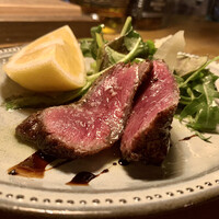 BLU - トモサンカクのタリアータ