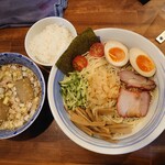 麺屋 悠 - 冷やしつけそば（塩）大盛（1000円）に味玉（100円）追加!