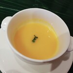 Kafedainingu Donguri - かぼちゃのスープ