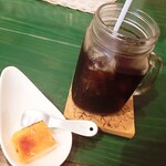 Kafedainingu Donguri - アイスコーヒー＆カタラーナ
