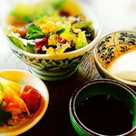 白樺 - サラダや豆腐たち