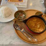 シンガポール海南鶏飯 - シンガポールチキンカレー飯