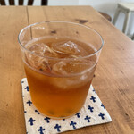 おやつ研究所 - マリアージュフルールのアールグレイです。
      香りがぶわっと。