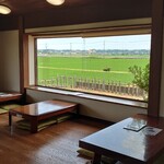 Teuchi Soba Ichii - 窓からの田園風景