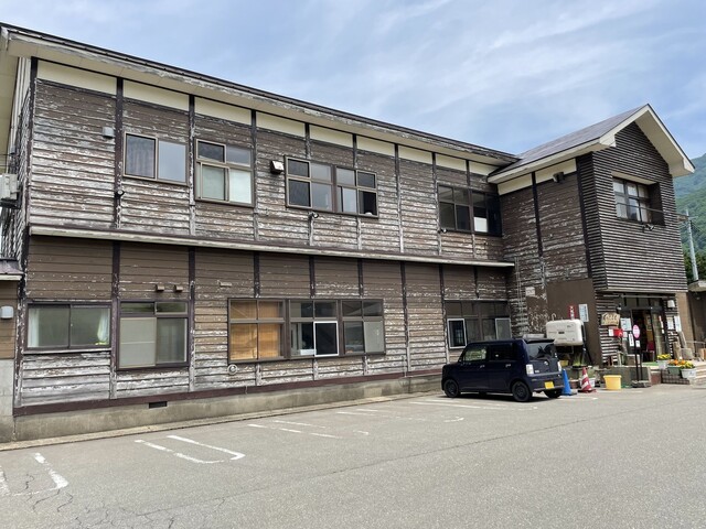 山形・月の沢温泉の食堂『お食事処 月うさぎ』で郷土料理と温泉のひとときを