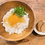 生雞蛋拌飯THE TKG