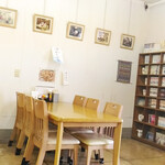 味一番 - 店舗内観