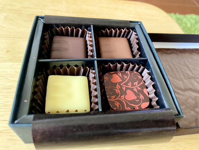 By まるむっく チョコレートサロン タカナワ 品川 チョコレート 食べログ