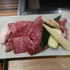 Akami Yakiniku Ushio - お肉