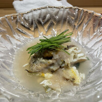 すし 副島康広 - 竹崎蟹　甲羅出汁　蓮根　
                    　蟹の身たっぷり卵もたっぷり。蟹の甲羅と昆布で採った出汁が美味しい⭐️⭐️⭐️⭐️⭐️
                    