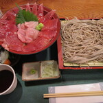 凪 - 「マグロ丼と蕎麦のセット」（1,000円）