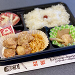 Obentou No Benisuzume - からあげ弁当（600円）