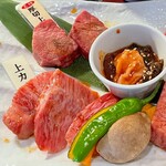 焼肉 福福 - 