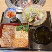 北新地 肉料理 名門 - 