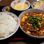 Taishuuchuukasakabakikunoya - 麻婆豆腐定食　@800