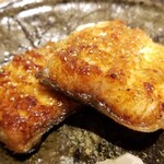 馳走 啐啄一十  - ⑯炭火焼き海鰻(福岡県有明海産、5日寝かせ)
      2年前に照寿司の鰻職人の焼いた鰻が圧倒的に美味しい！と漏らしてから、ずっと提供されなかった鰻が昨年末レベルアップして解禁、唯一無二の焼き加減