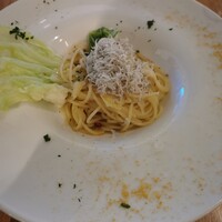 AWkitchen TOKYO 新丸ビル店 - キャベツのペペロンチーノ