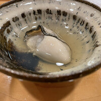 鮨 いとう - 小振りながら低温調理と合う食感が素晴らしい