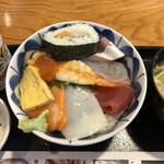 炭火焼・寿司 海鮮つるべ - ランチの海鮮丼