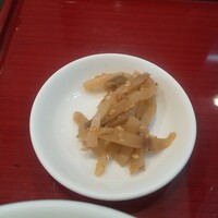中国料理 かなめ - セットのザーサイ