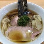 raxameniidashouten - わんたん入りしょうゆらぁ麺