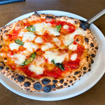 ピアッツァ - 料理写真:マルゲリータ　モッツァレラ