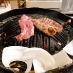 Jingisukan Higenoushi - こういうスゴいよく焼ける鍋