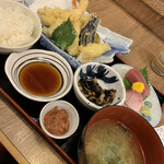 Isomaru Suisan - 磯丸デラックス定食１３９６円