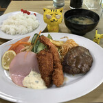 びっくり食堂 - 料理写真:びっくりランチ800円（税込）