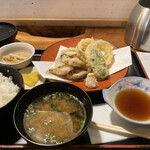 海鮮問屋仲見世 - たこ天定食　600円