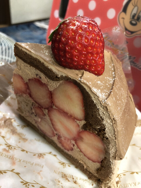 淫夢で質問です お兄たまのケーキはなぜ回転したんですか テープ説箱に付い Yahoo 知恵袋