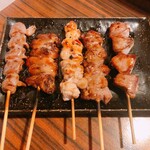 個室居酒屋　座楽 - 串焼き　5本盛り（895円）