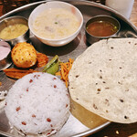 南インド料理　葉菜 - ノンベジミールス(税別1000円), ラムコルマ(税別100円), セット(税別300円), タマゴのアチャール(税別100円)