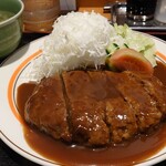 Guriru Sankatei - ハンバーグとクリームコロッケ定食　1,700円
                        ハンバーグのアップ