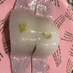 根室花まる - やりいか２８６円。新鮮さが伝わるヤリイカで、美味しかったです(^｡^)
            が、包丁の入れ方が。。。歯切れが悪く、口に残ります。。。