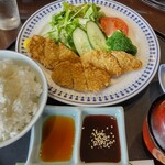 武雄ゴルフ倶楽部 - ヒレカツ定食（大盛）