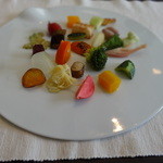 山梨の畑からの季節の野菜盛り合わせ