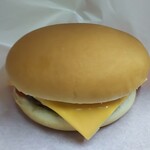 SHURI - チーズバーガー