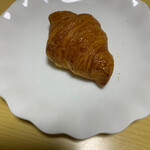 ミニワン - 料理写真:ミニクロワッサン　100g168円（1個約33円）